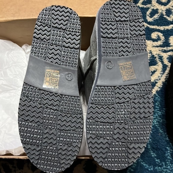 New in box Women's Shorty-New Mid Calf Winter Snow Boots 9.5 Gray - Picture 5 of 7